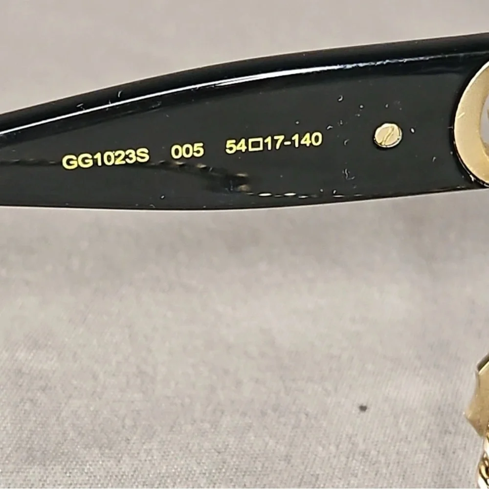 Gucci Black Sunglasses with Gold Chain Accent and case. Pre owned not new. - Picture 7 of 11